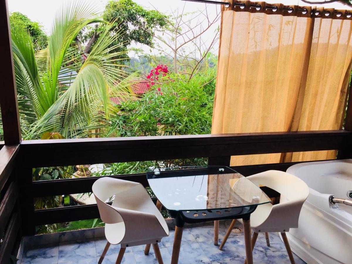 Rock Forest Goa Honeymoon Cottages Calangute Exterior foto
