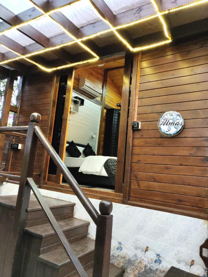Rock Forest Goa Honeymoon Cottages Calangute Exterior foto